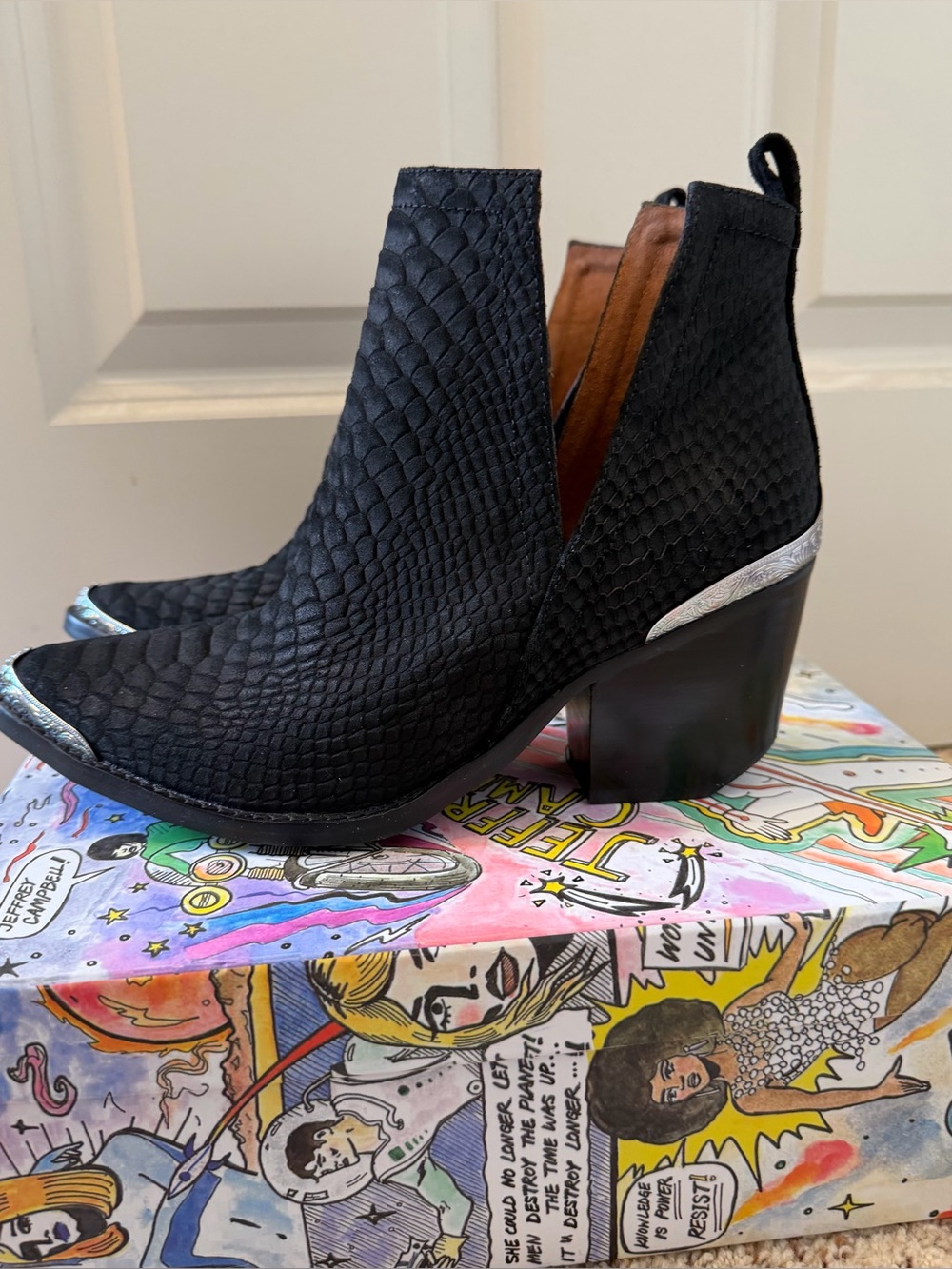NWB Jeffrey Campbell Cromwell Snake Print Embossed Leather, Black/Silver, Size 8 - Picture 4 of 11